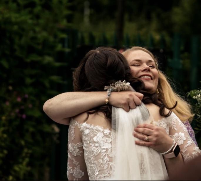 Una hugging Jasmine