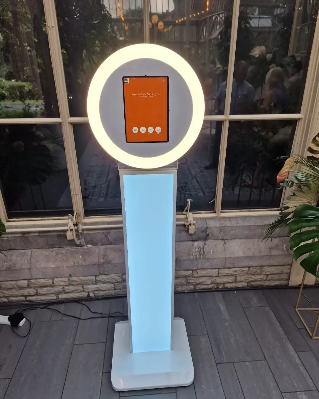 Circle Selfie Mirror